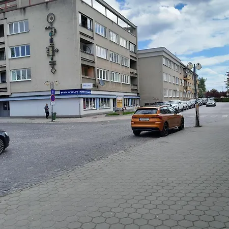 Lägenhet Centrum Bytca. *