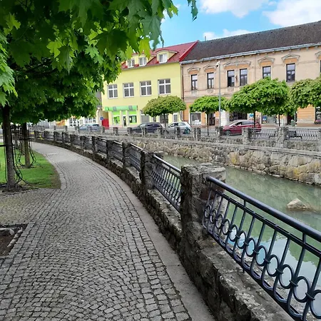 Lägenhet Centrum Bytca. *